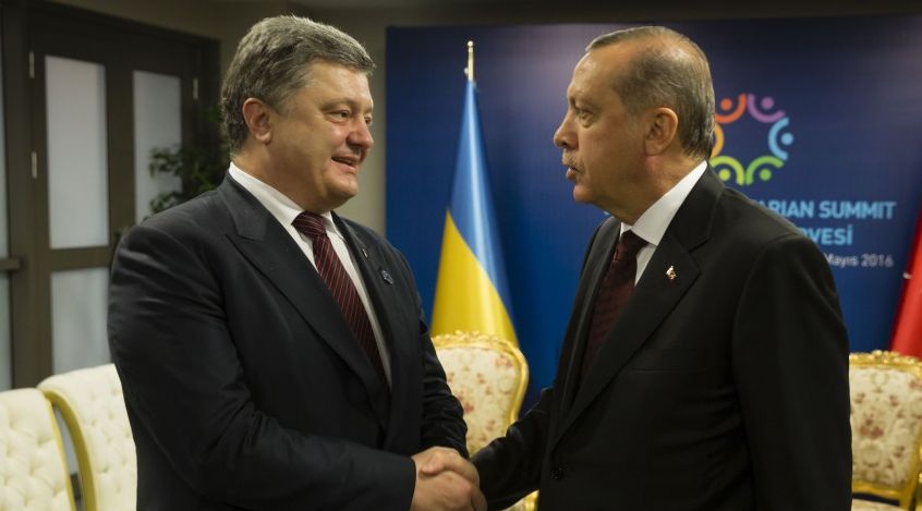 Порошенко договорился с Эрдоганом об увеличении срока действия виз для украинцев